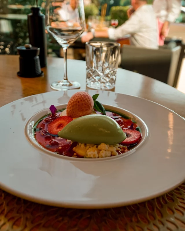 🍨 Ein süßer Genuss für jeden Geschmack
Entdecke unsere vielfältige Auswahl an Desserts, frisch zubereitet und voller überraschender Texturen. Cremig, fruchtig, leicht oder knusprig – jeder Löffel ist ein Genussmoment, der deine Sinne verwöhnt und Lust auf mehr macht. ✨

#Pier23Leer #Dessertliebe #Foodie #Genussmomente #FrischUndLecker #Kulinarik